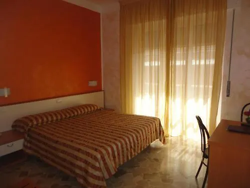 Primavera Levanto Hotel